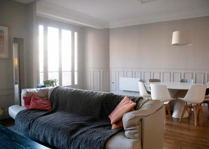 Nice 83 M2 Near The Bastille